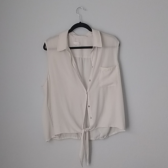 Top - Picture 3 of 4